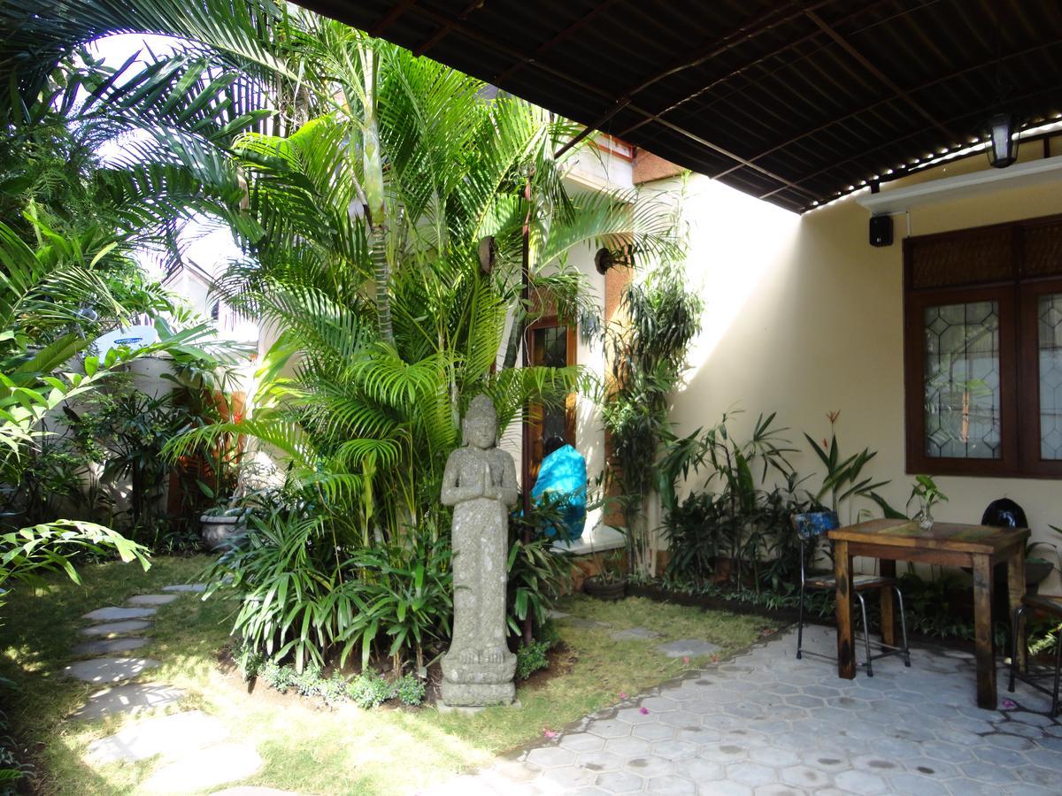 ホテル Seminyak Hideaway エクステリア 写真